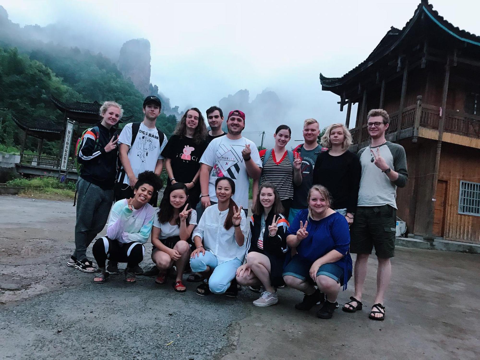 Tongfu Inn Zhangjiajie Eksteriør billede